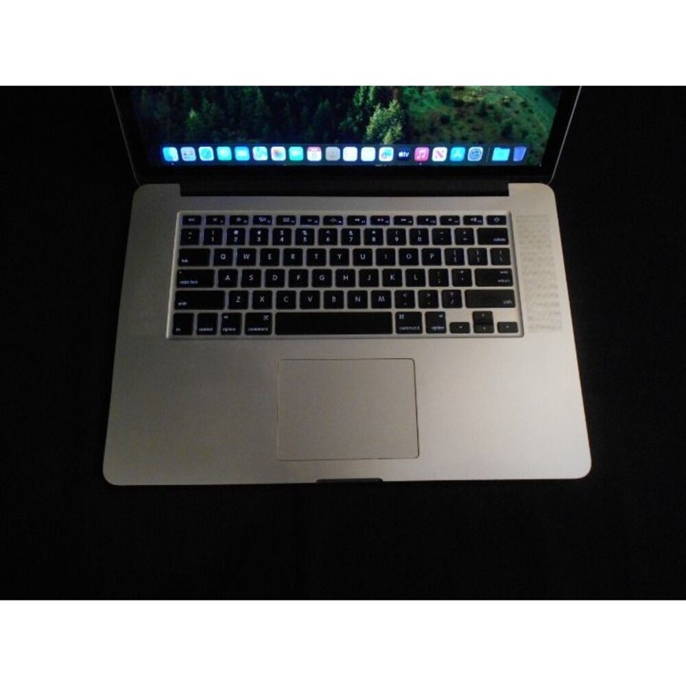 Macbook Pro 15 Inch With Box - Picture 3 of 5
